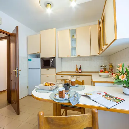 Gaya Center - Happy Appartement *