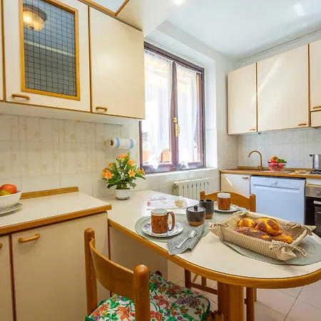 Appartamento Gaya 2Br With Terrace - Happy Rentals * Стреза
