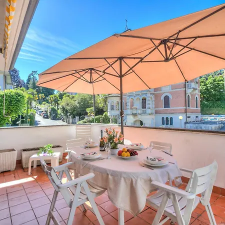 Апартаменты Appartamento Gaya 2Br With Terrace - Happy Rentals